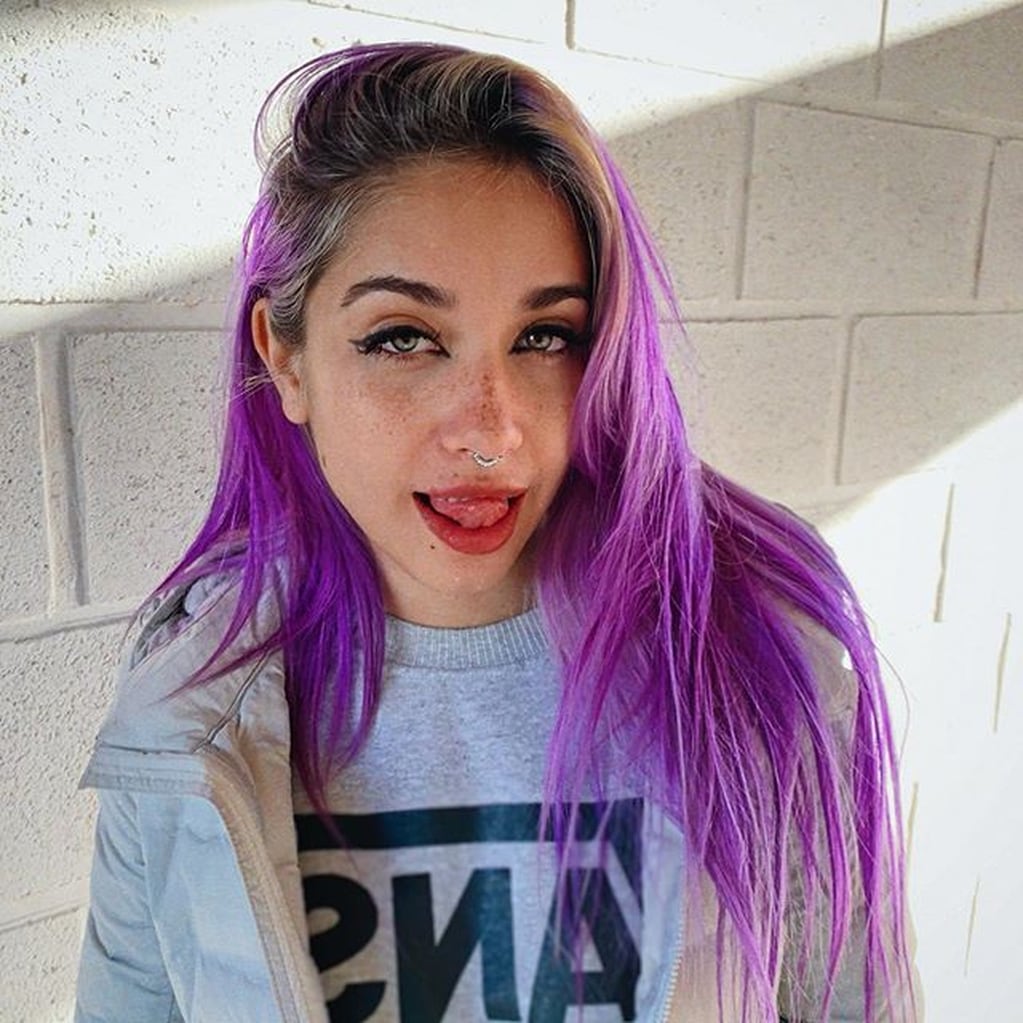 María Becerra con su pelo violeta