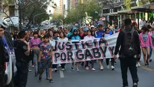 Marcha en reclamo de justicia por Gabriela Pérez, asesinada en un acto del Soelsac. (Javier Ferreyra)