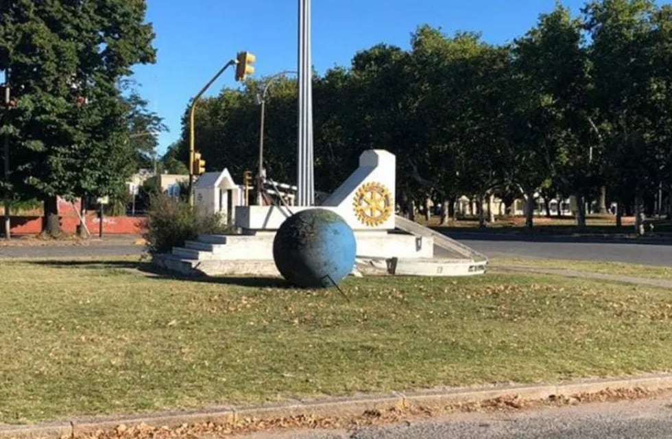 Monumento del Rotary Club Necochea
