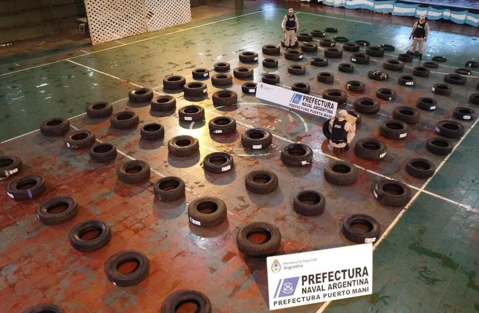 Prefectura secuestró 115 neumáticos de contrabando en Jardín América