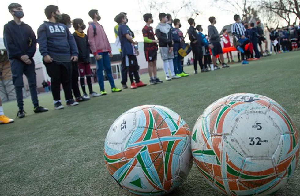 Se oficializó el lanzamiento de la "Liga Deportiva Municipal de Futsal" en el Gimnasio N°2, organizado por la Municipalidad de la Ciudad de Mendoza.