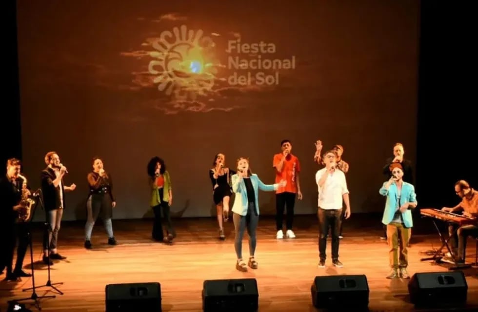 Un espectáculo artístico se presentó durante el lanzamiento oficial de la Fiesta Nacional del Sol edición 2022.
