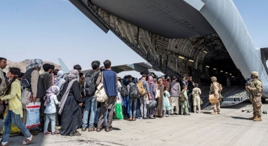Las evacuaciones en Afganistán tras el regreso del talbán. (Gentileza / Radio Canal)