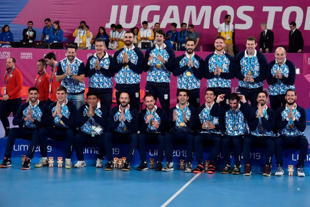 El handball masculino obtuvo su lugar para Tokio en Lima. (Foto: Luis Robayo/AFP)
