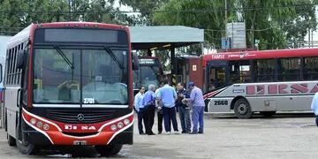 Colectivos urbanos (La Voz/Archivo).