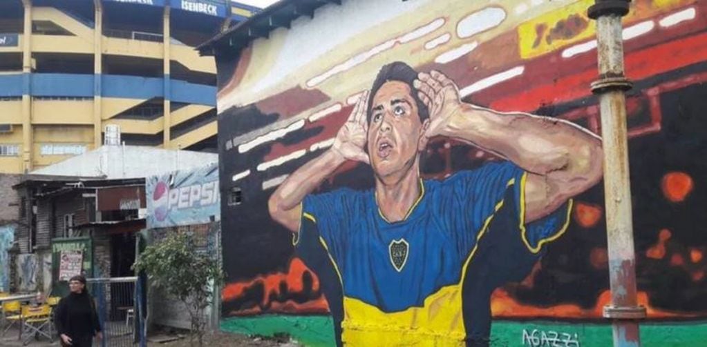 El mural de Riquelme en La Bombonera, ¿es campaña?