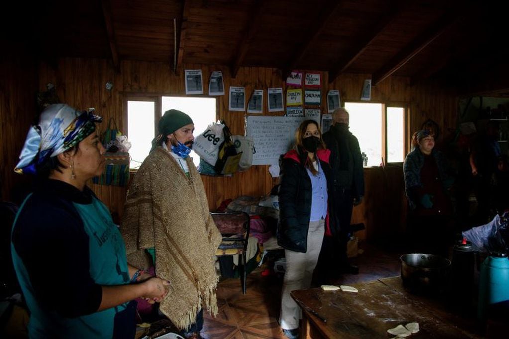 Visita a la comunidad Buenuleo (Diario Río Negro)