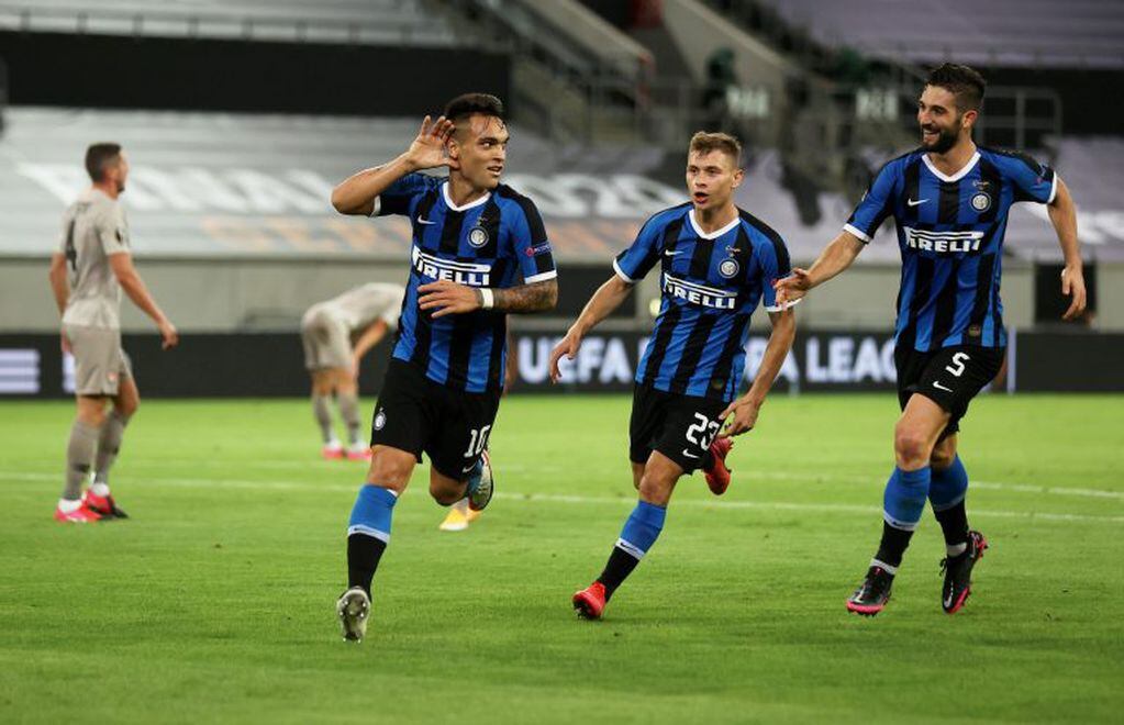 Lautaro Martinez festeja uno de los goles de esta tarde (Foto: Lars Baron/Pool via REUTERS)