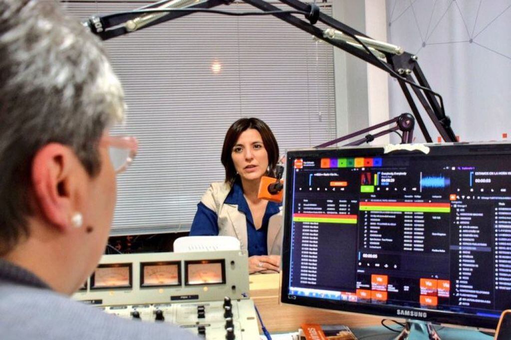 Angelina Carrasco entrevista en Vía Ushuaia Radio
@AngelinaLegis