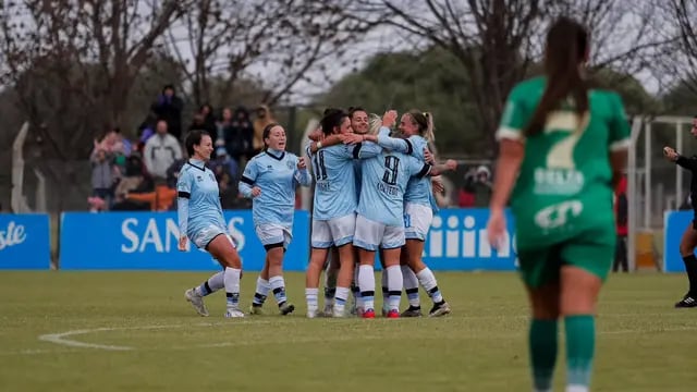 Belgrano goleó a Ferro, tercera victoria seguida en Primera del fútbol femenino de AFA.