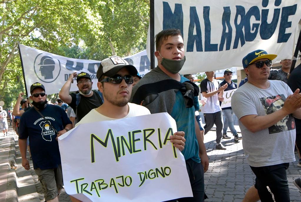 Marcha a favor de la Minería y la construcción del dique Portezuelo del Viento
Foto: Orlando Pelichotti
