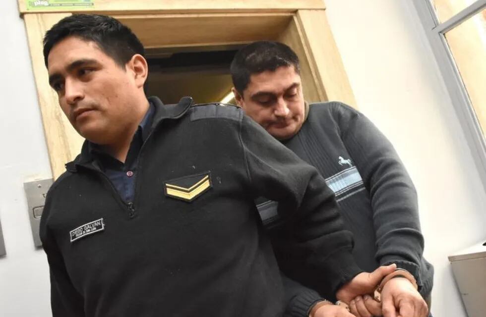 Claudio Díaz, el policía acusado de matar a una joven mientras conducía bajo los efectos del alcohol, tenía un legajo limpio.