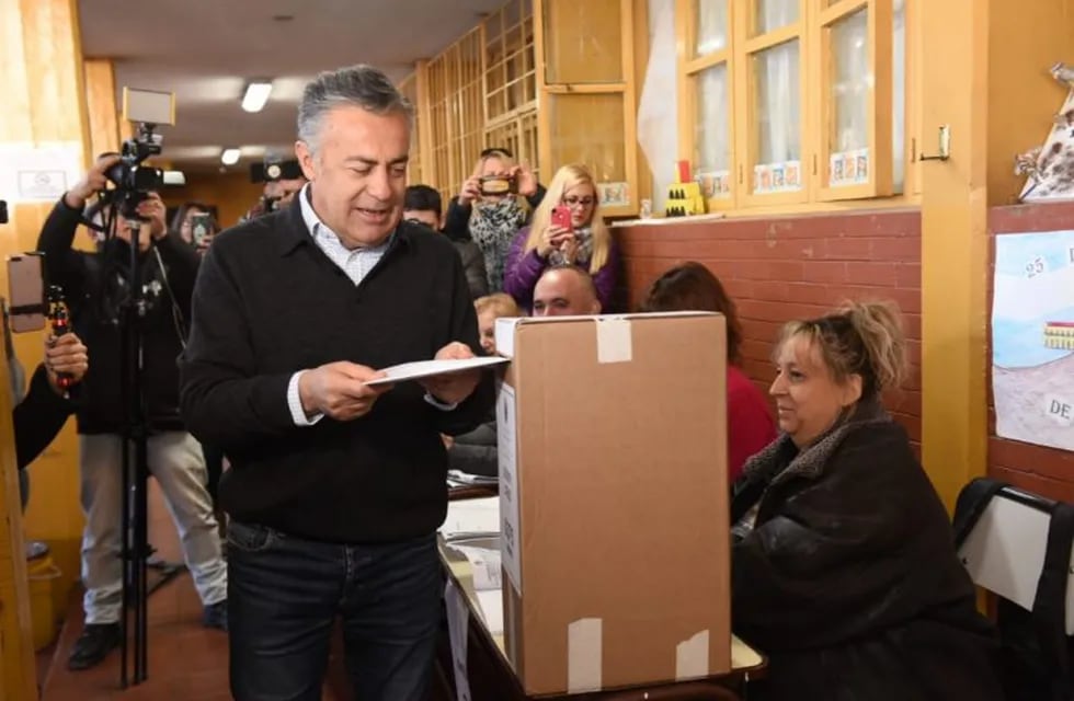 Votó Alfredo Cornejo- Elecciones PASO 2019 en Mendoza