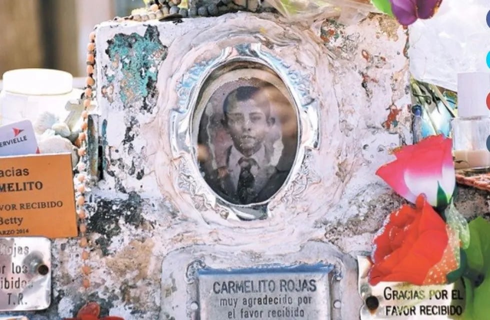 Carmelo Rojas, el niño que llora en el cementerio de San Luis