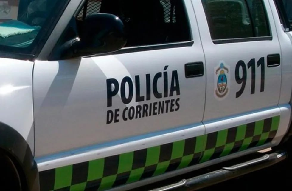La policía de Corrientes desactivó una fiesta clandestina que se desarrollaba en la casa una mujer policía.