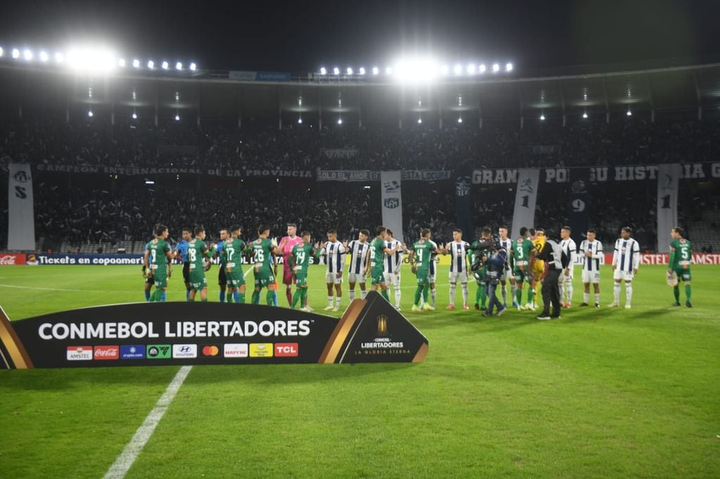Talleres vs Cobresal por la Libertadores en el estadio Kempes (Javier Ferreyra / La Voz)