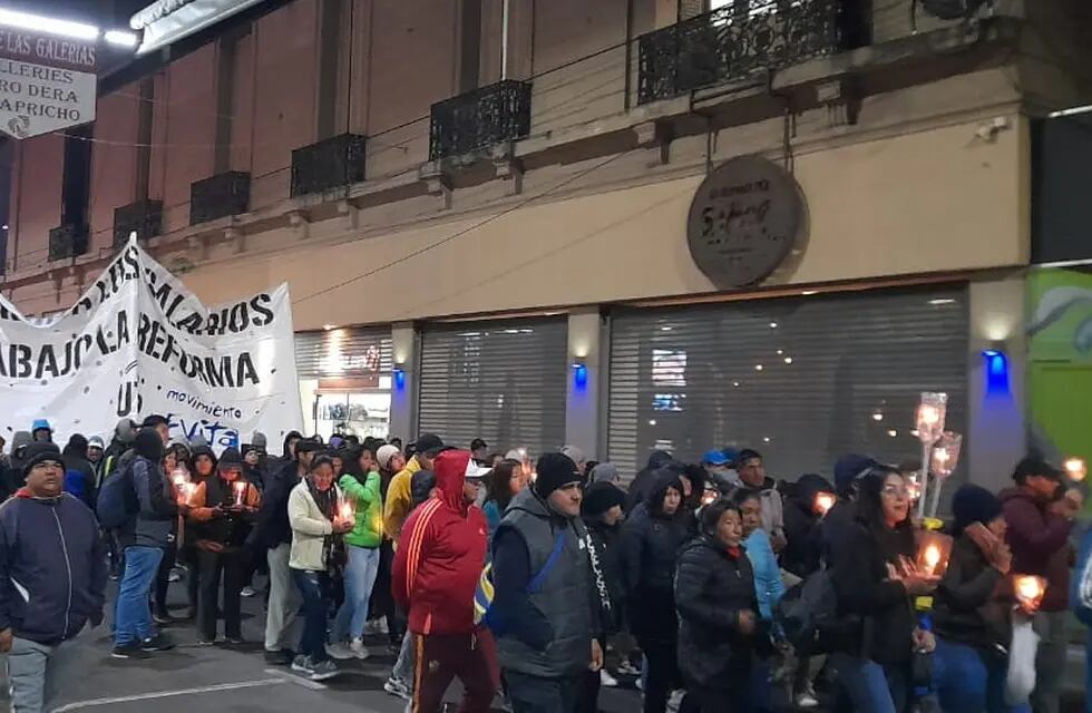 La movilización de docentes de este miércoles en Jujuy reiteró el reclamo salarial y el rechazo a la reforma constitucional.