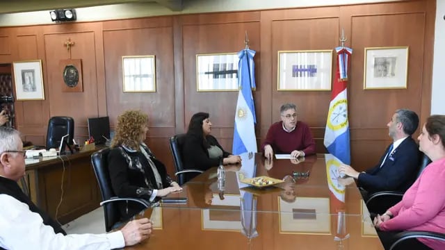 El intendente Luis Castellano recibió al gobernador Rotario Distrito Binacional Argentina Uruguay 4945, Germán Castellani.