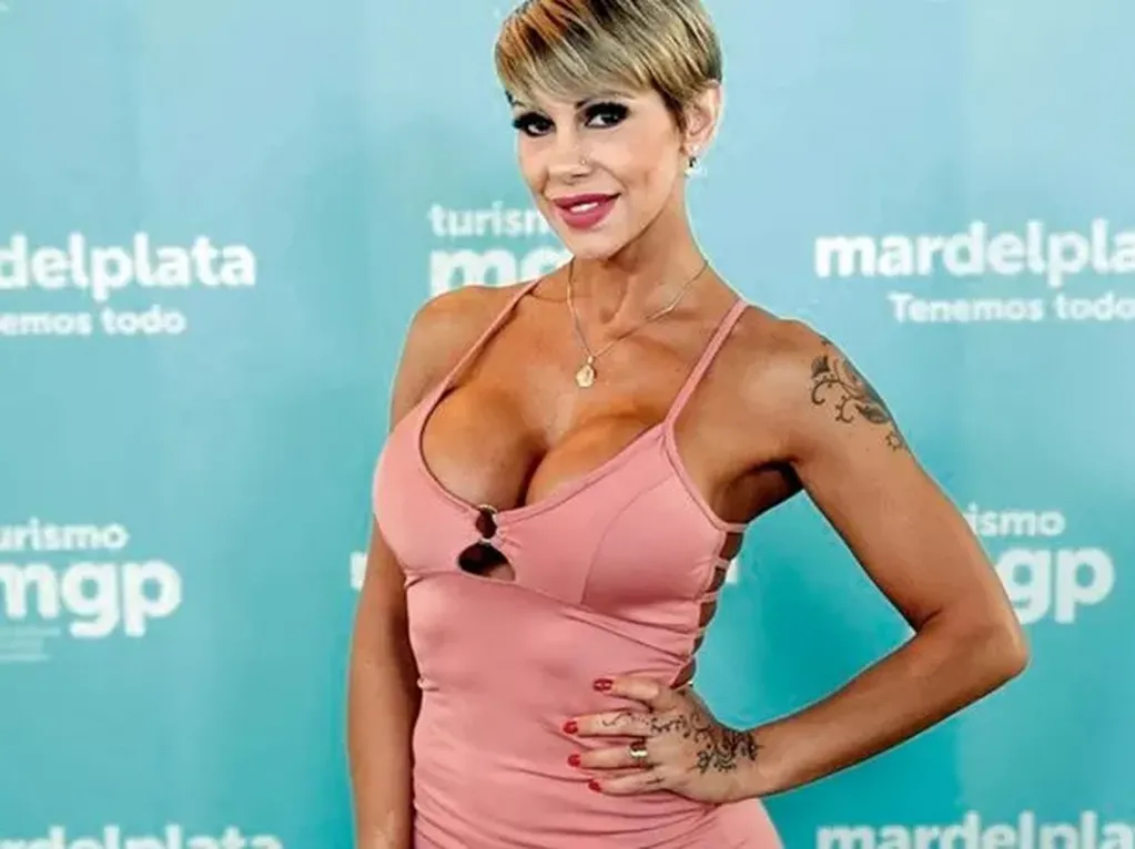 Mónica Farro 