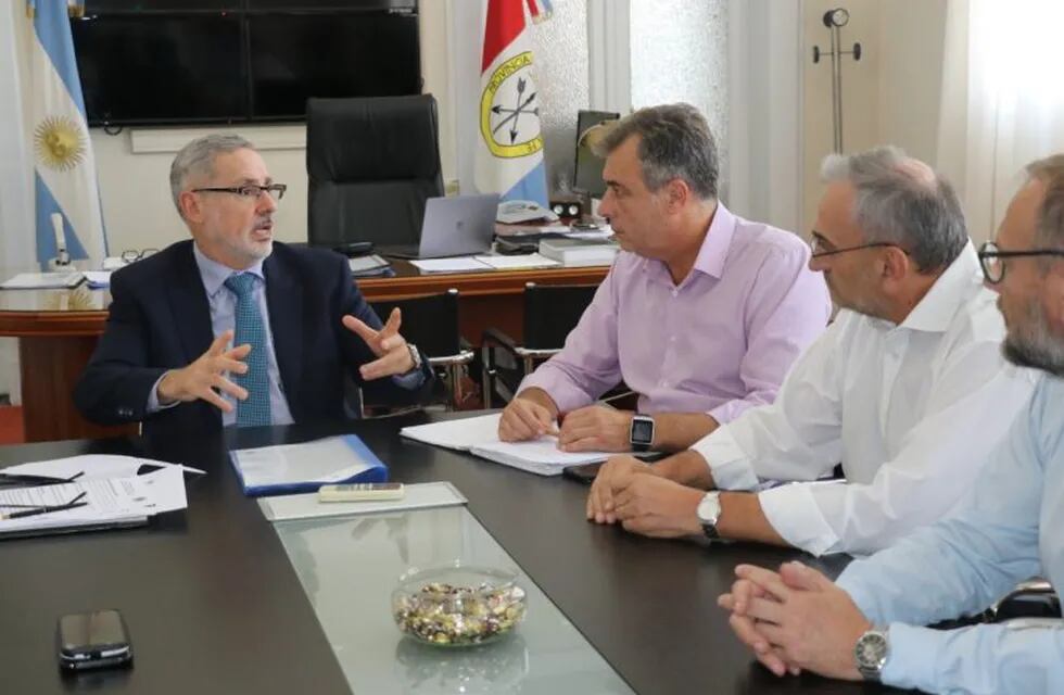 Marcelo Saín junto al Intendente Luis Castellano y el senador por el departamento Castellanos Alcides Calvo (Prensa Ministerio de Seguridad)