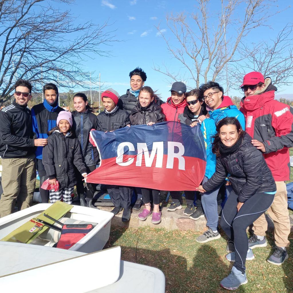 Equipo mendocino de Optimist y Laser. En Grand Prix Córdoba 2022.