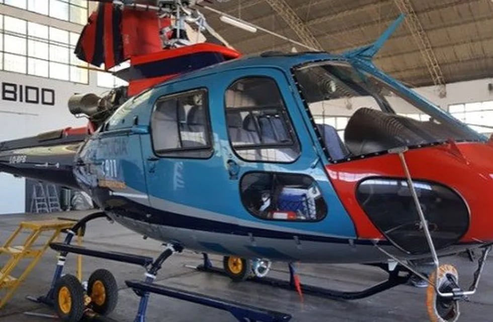 Llos helicópteros Airbus Halcón I y Halcón II de la Policía de Mendoza, no trabajan en los incendios en el Sur..