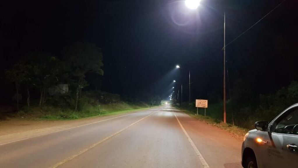 San Pedro: Energía de Misiones colocó luminaria LED