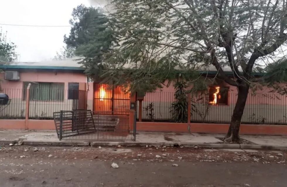 Incendio en una escuela de Orán