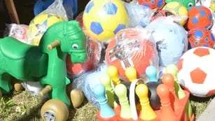 Colecta de juguetes y alimentos no perecederos