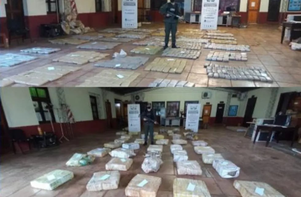 Gendarmería secuestró 759 kg de Marihuana en Puerto Esperanza.