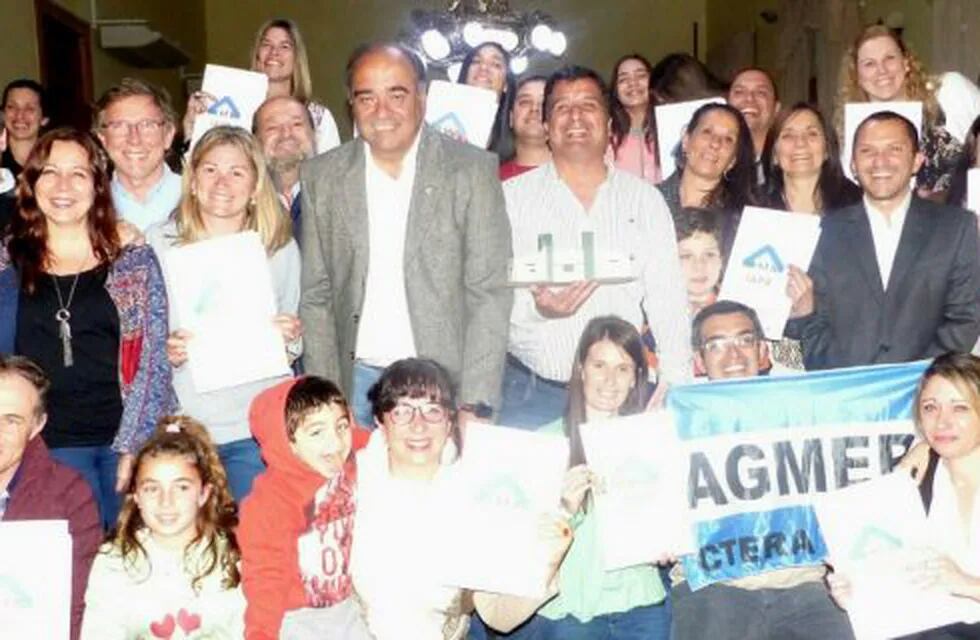 Viviendas AGMER\nCrédito: IAPV