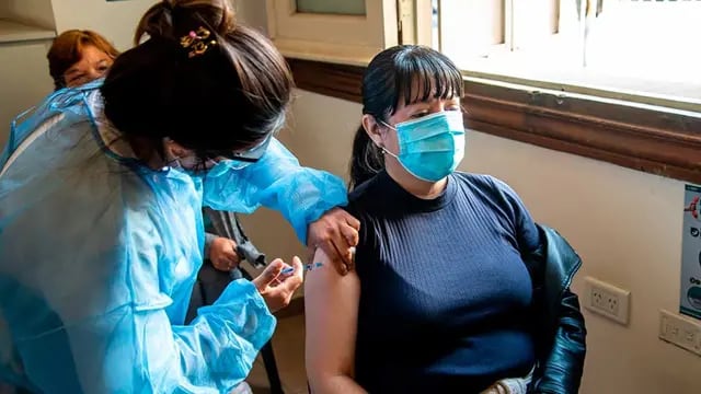 Vacunación en Córdoba: el Hospital Ferreyra se sumó a los centros de inmunización