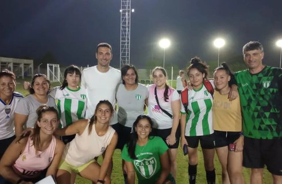 Lionel Scaloni visitó el Club Matienzo