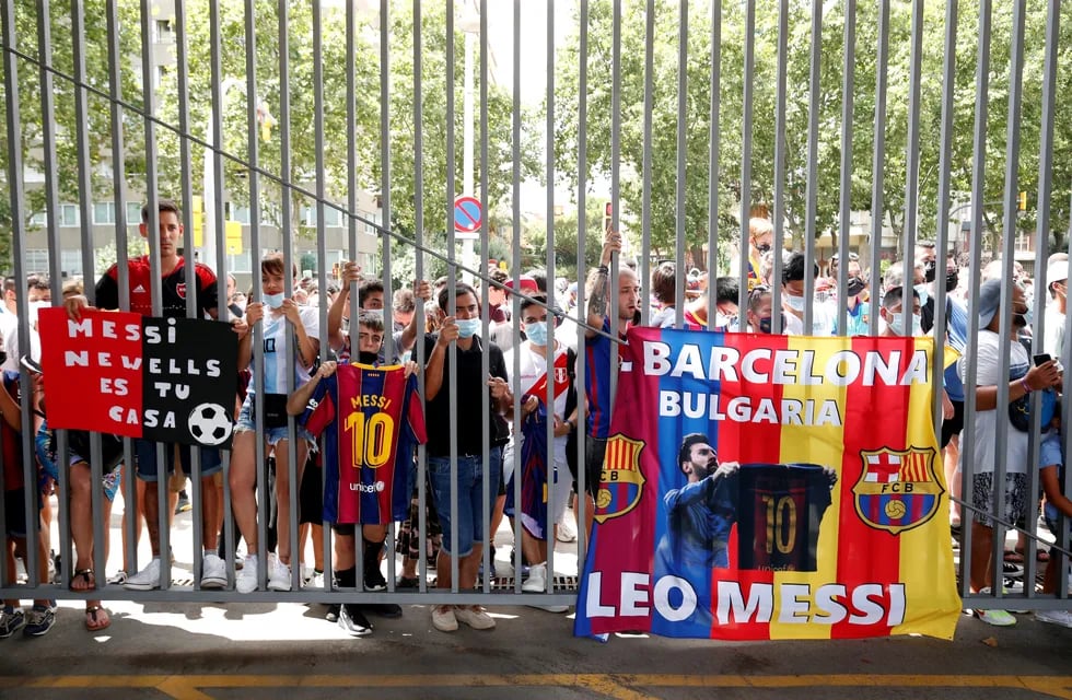 Los socios del Barcelona presentaron un recurso para impedir que Lionel Messi llegue al PSG