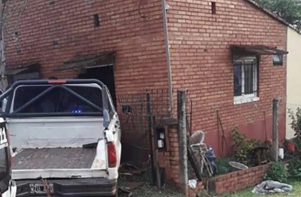 Un conductor borracho se incrustó contra el frente de una casa. (Foto: El Territorio)