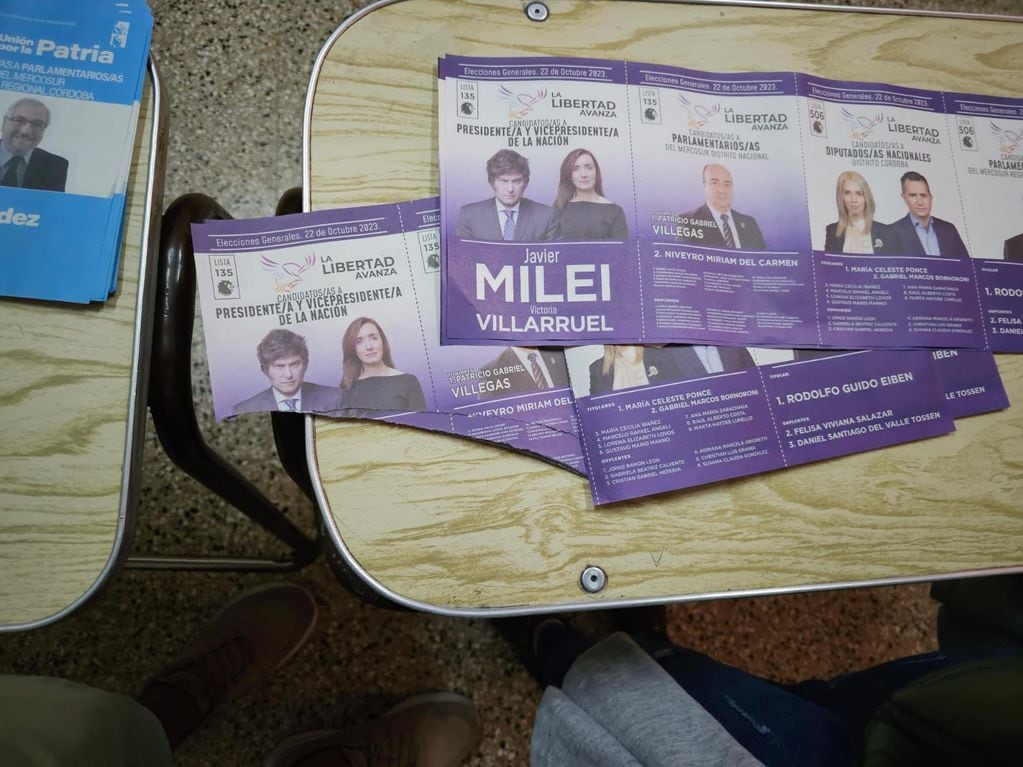 Elecciones 2023: imagen de boletas rotas de La Libertad Avanza, difundidas por dirigentes de Córdoba. (La Libertad Avanza)