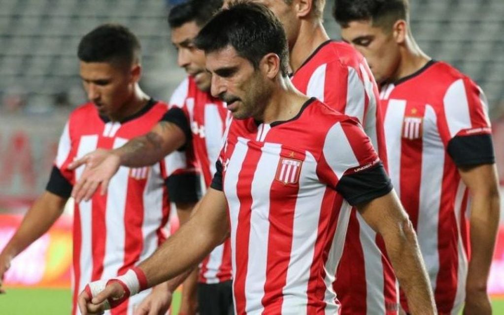 Rodrigo Braña cosechó tres títulos y 334 partidos con la camiseta de Estudiantes (web).