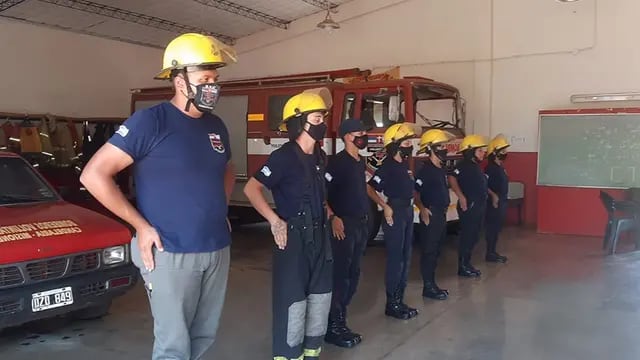 Bomberos Voluntarios de Candelaria necesitan equipamientos para seguir peleando contra los incendios