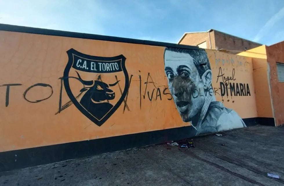 El mural del Club El Torito fue vandalizado el día anterior al ataque en la zona sur.