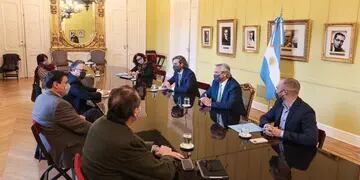 El Presidente participó en la reunión del Gabinete económico.