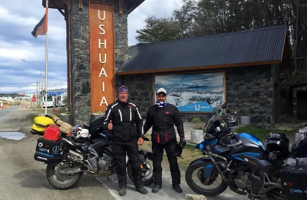 Gustavo Lima y Pablo Castiella llegaron a Ushuaia tras recorrer más de 5 mil kilómetros.