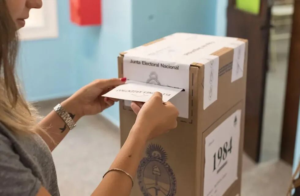 Indra y Smartmatic se disputan la caja de $7 mil millones por el recuento de votos