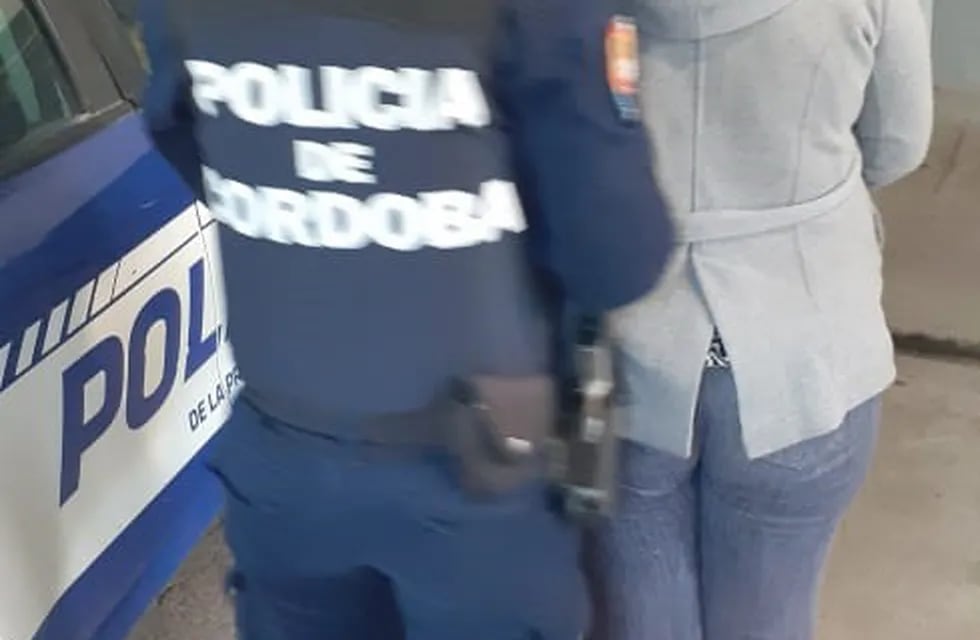 Alta Gracia: detuvieron a una mujer por increpar a un Policía en la Unidad Judicial
