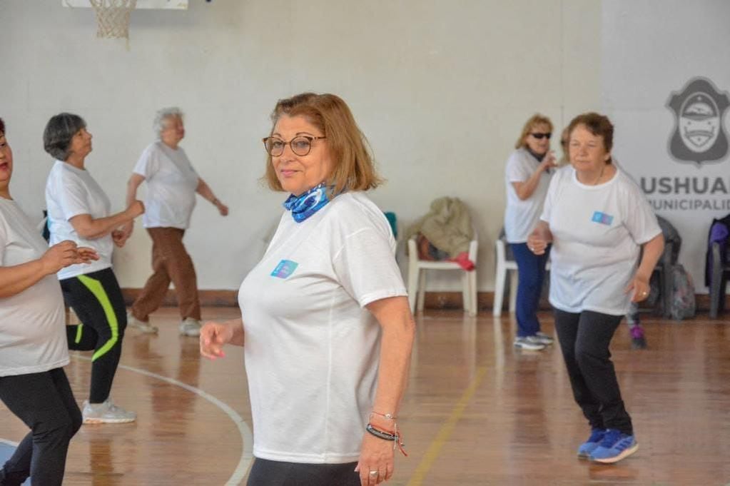 Impulsan actividades deportivas y recreativas para adultos mayores de Ushuaia