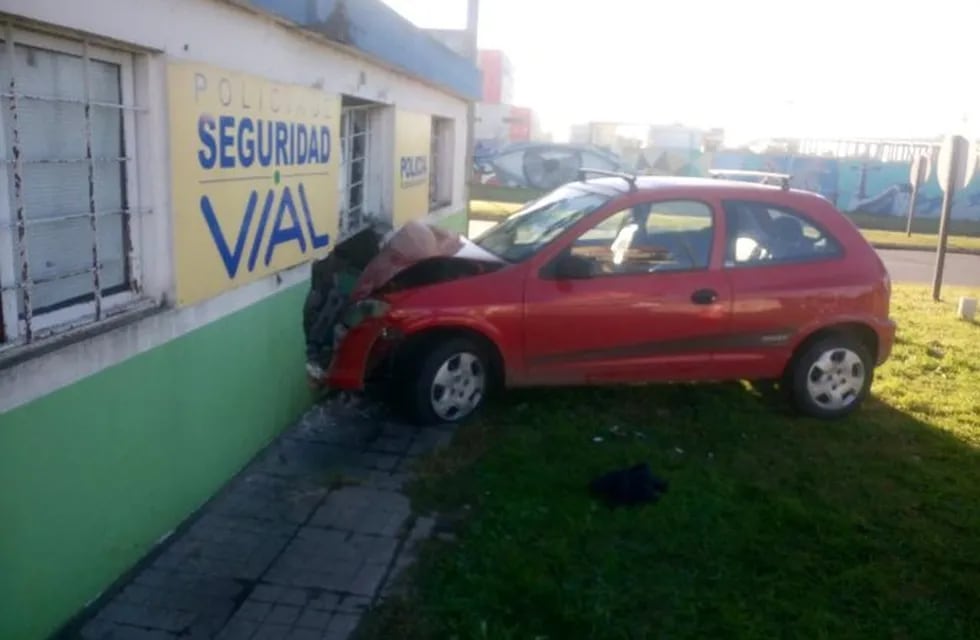 El accidente se produjo en el límite con Granadero Baigorria. (@JonatanRaimundo)