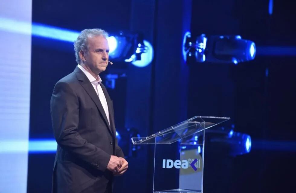 Roberto Alexander, presidente de IDEA, durante la apertura del 56° Coloquio. Foto: Coloquio IDEA
