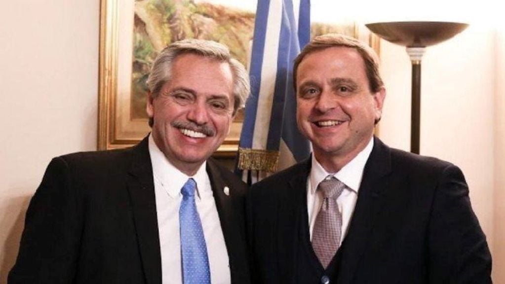 El presidente Alberto Fernández con el senador nacional por Jujuy Guillermo Snopek.
