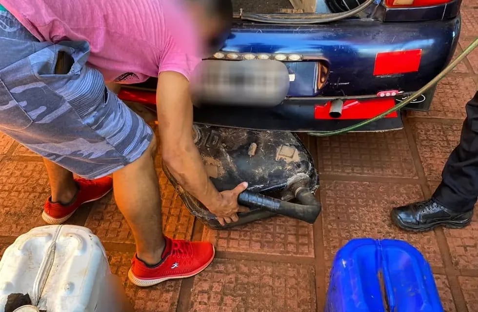 Contrabando de combustible en Puerto Rico: incautan un automóvil con un tanque extra.