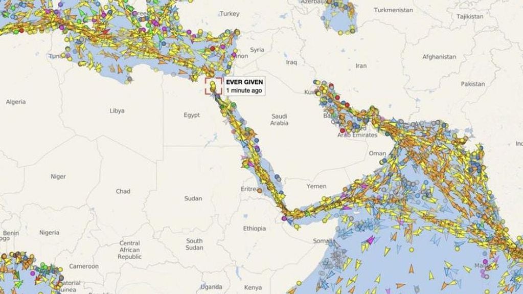Así se veía el Canal de Suez hace algunas horas. (Mapa: Web)