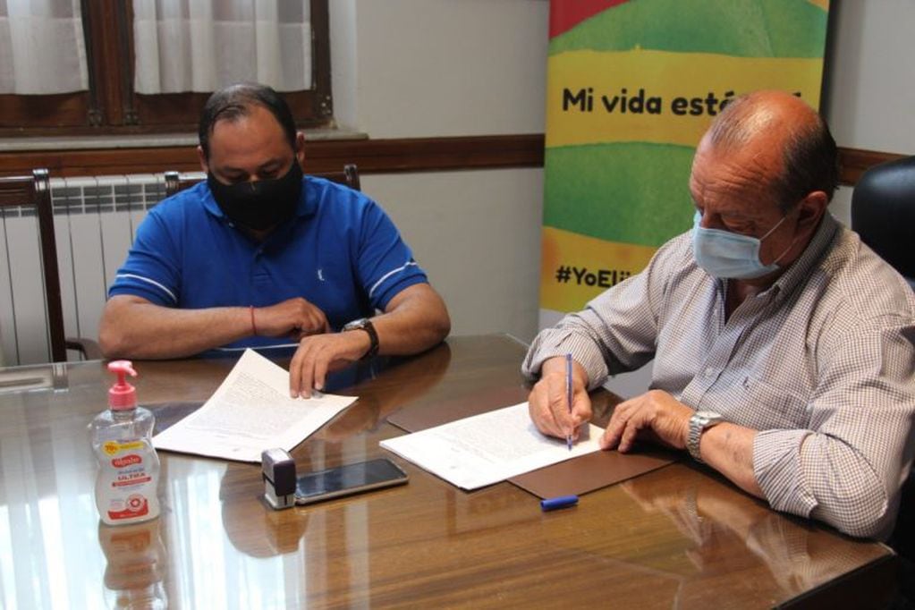 La Municipalidad firmó un convenio para capacitar a Cuidadores Domiciliarios